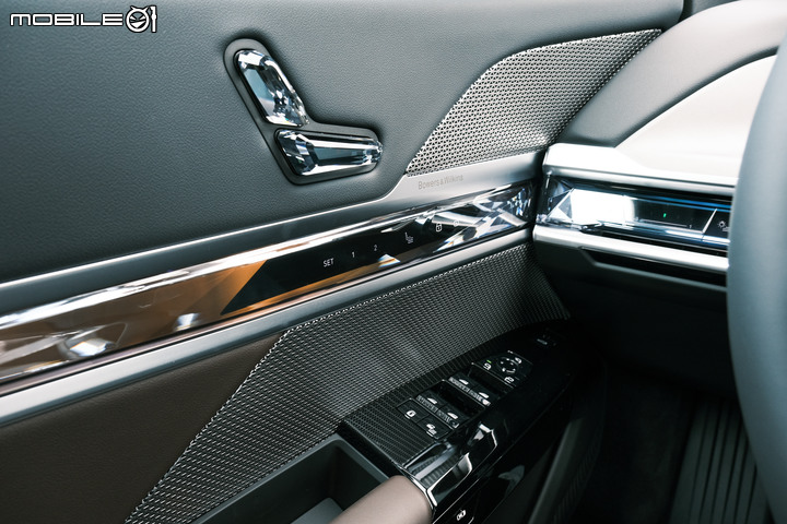 BMW 7系列大改款 (G70) 740i 試駕|展現科技與豪華的高標旗艦!