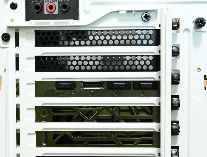 thermaltake勁透Ceres 500 TG ARGB機殼開箱