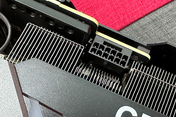 【開箱】終於買了40系列顯示卡！MSI GeForce RTX 4070 Ti Gaming X TRIO