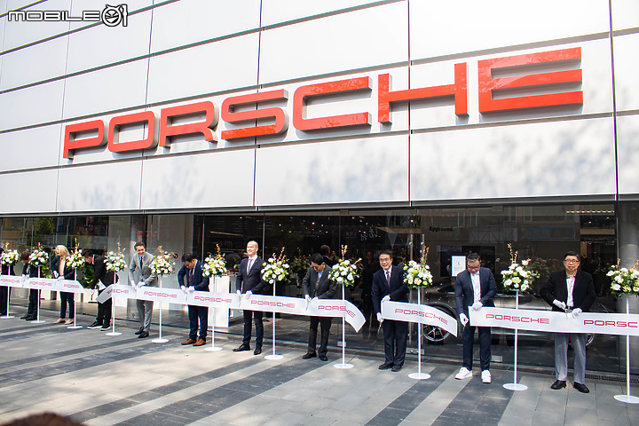 【採訪】台南保時捷中心正式開幕,展間融入Destination Porsche設計概念、911 GT2 RS Clubsport驚喜現身!