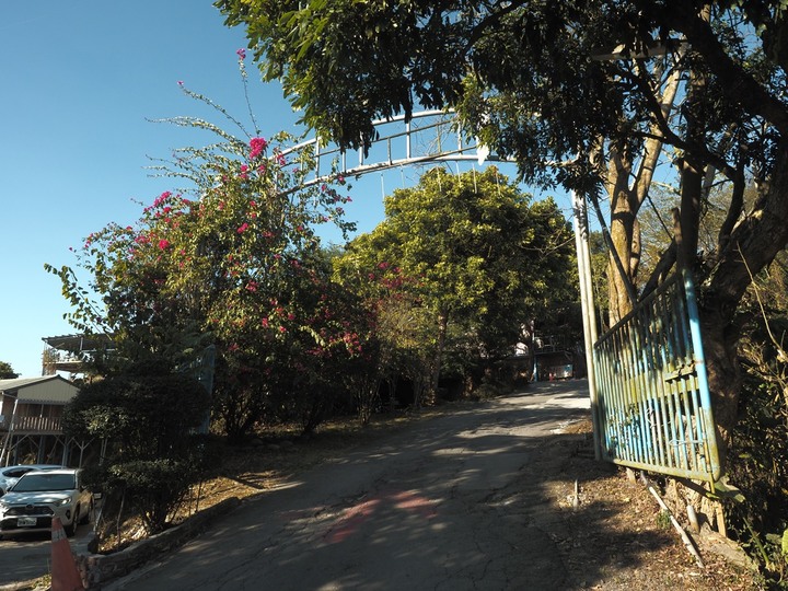 【小惡魔好玩兔U】左鎮 308高地與二寮360°觀日平台 — 「帶我去月球!」 來看看什麼叫不毛之地 — 2023新年走春 第三部