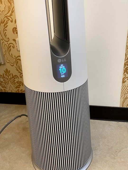 LG PuriCare AeroTower 三合一風革機 —試用一個月後母親大人說要買一台回家