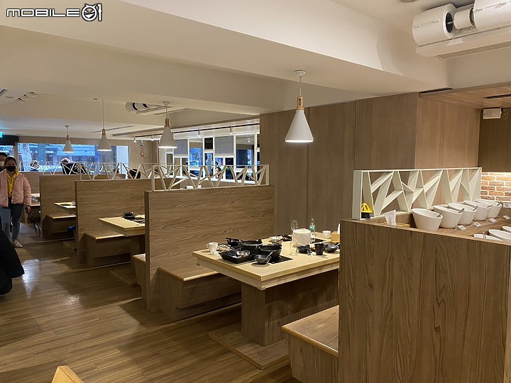 【小惡魔好玩兔U】寒流來襲必吃鍋~用餐超有氣氛的參木鍋物【台北市松山區｜民生東路五段】