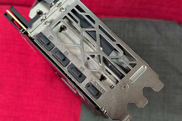 【開箱】終於買了40系列顯示卡！MSI GeForce RTX 4070 Ti Gaming X TRIO