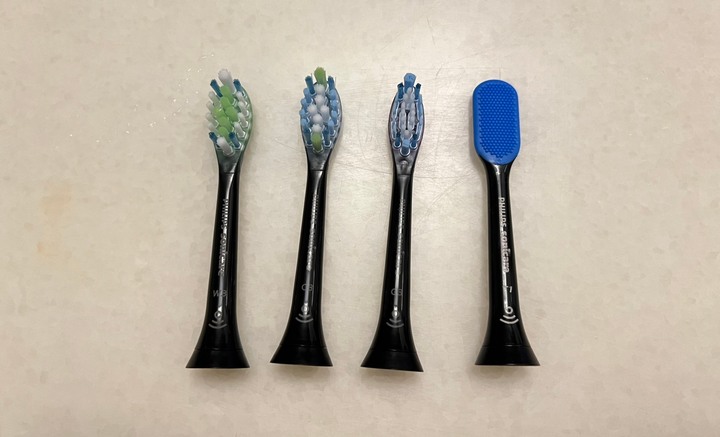 開箱《飛利浦 Sonicare鑽白極淨智能鑽石音波電動牙刷》挑戰三天有感鑽白:終於加入電動牙刷行列!