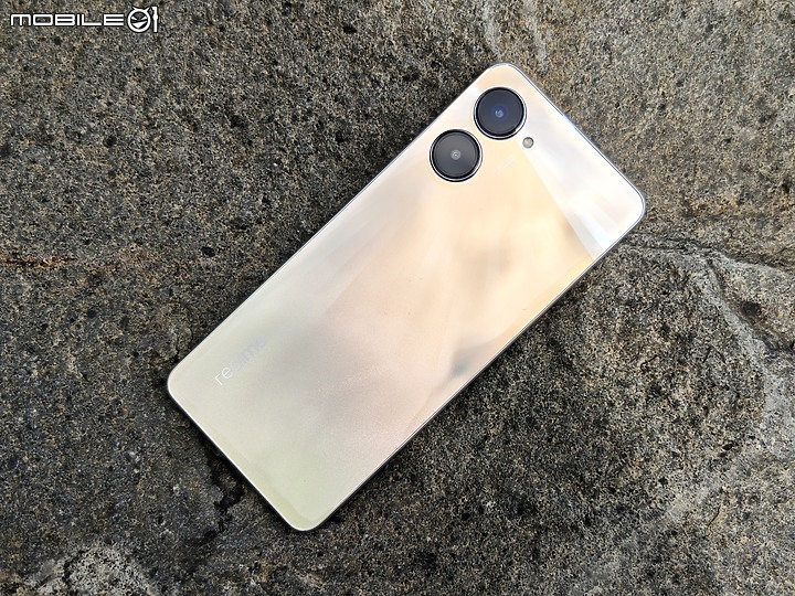 點我看大圖 realme 10 Pro+深度開箱使用心得 – 高質感超窄邊框螢幕,精緻輕巧的輕旗艦手機