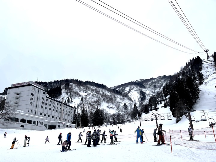 【小惡魔好玩兔U】東京 | 新潟 湯澤町 Yuzawa 初學者の滑雪之旅&上野動物園
