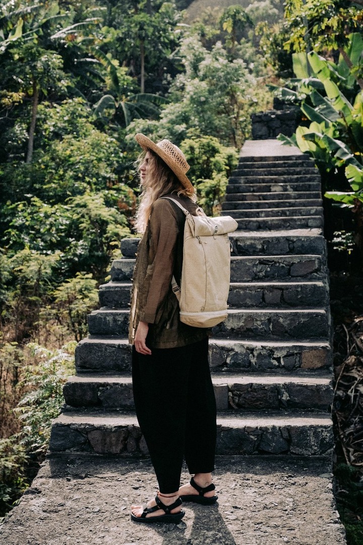 【介紹+開箱】女生也心動的旅行背包!來自德國的年輕品牌:Wayks One Travel Backpack 文青風 極簡/多用途/模組化旅行背包