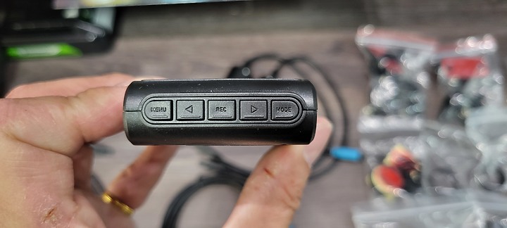 點我看大圖 開箱分享 新車 R15V4 飛樂M92 前後行車紀錄器