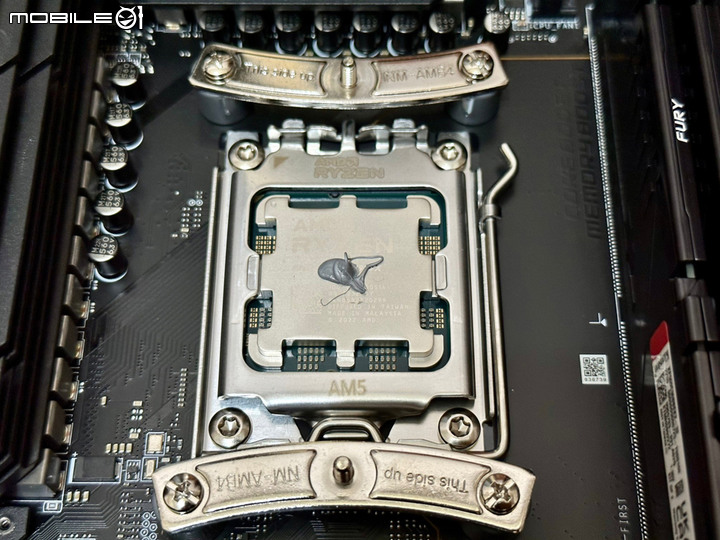 [心得]十年一換 AMD 7950X與MSI B650 Carbon