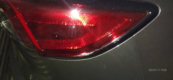 kuga 180旗艦x 後燈殼 和 椅套