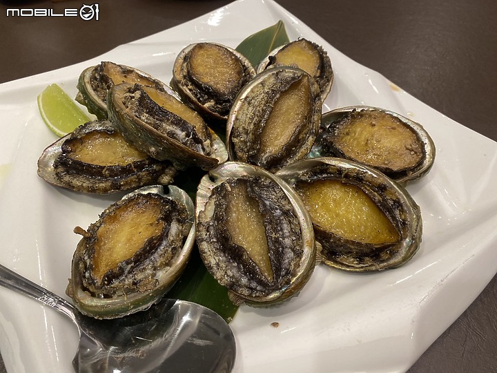 點我看大圖 【小惡魔好玩兔U】美味除夕團圓年夜飯~海九澎湖海鮮餐廳~