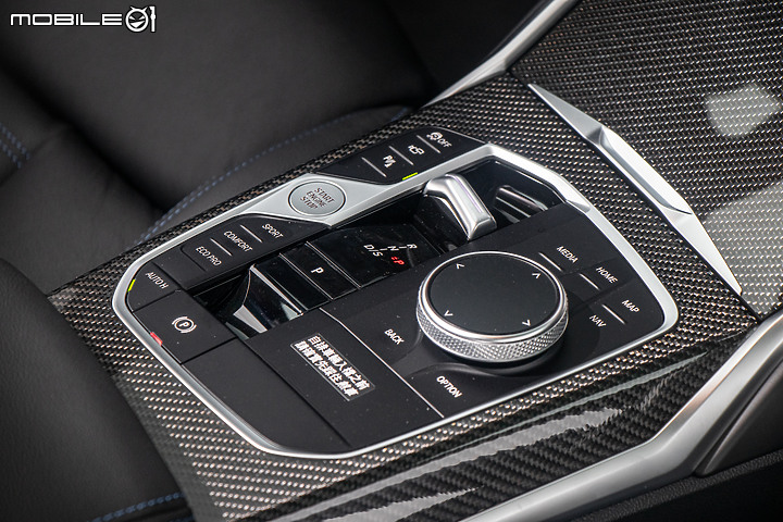 BMW M340i xDrive Touring 小改款試駕|不同以往的新行頭,一如既往的好身手!