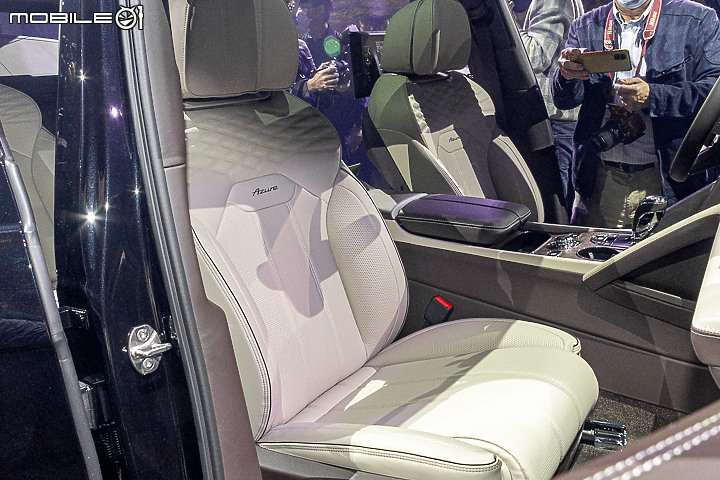 【採訪】Bentley Bentayga EWB 長軸旗艦 1380 萬元起正式登場,另提供 1550 萬元之「Azure」車型!