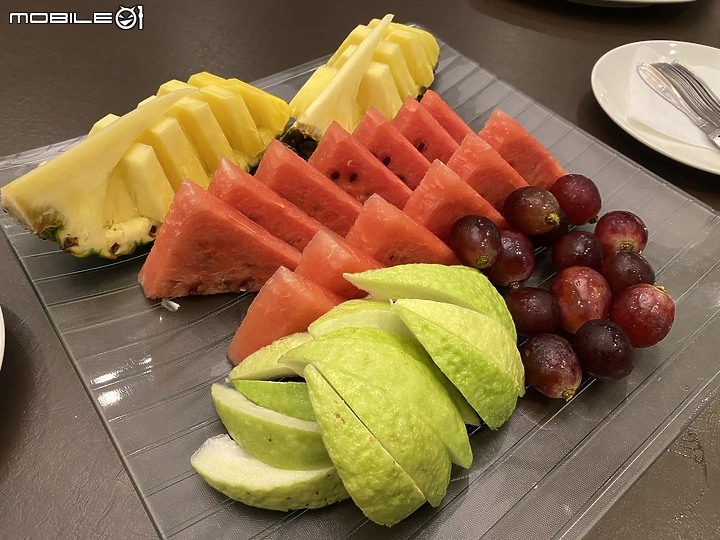 點我看大圖 【小惡魔好玩兔U】美味除夕團圓年夜飯~海九澎湖海鮮餐廳~