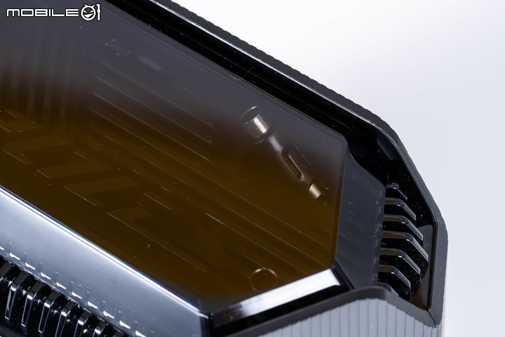 ROG Rapture GT6 電競 Mesh 無線分享器開箱試用 以炫目造型以及遊戲特化功能提供大範圍網路覆蓋