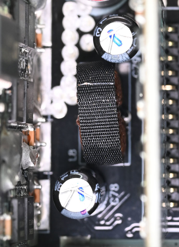 thermaltake TOUGHPOWER GF3 1650W金牌全模組化電源開箱
