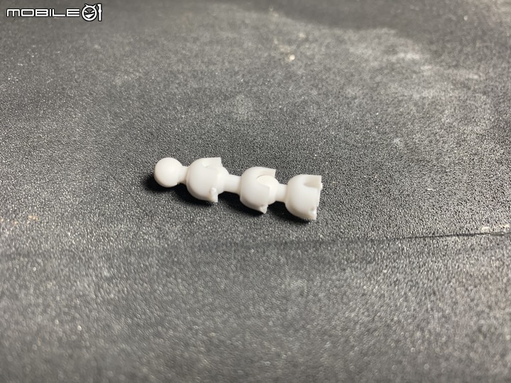 DIY 劍齒虎骨歷經13年終於製作完成.