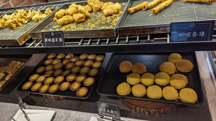 【小惡魔好玩兔U】初三走春 - 廚窗港點士林官邸店 / 雙溪公園 / 大直美麗華百樂園巧遇糖果魔法森林巨無霸氣墊遊樂場