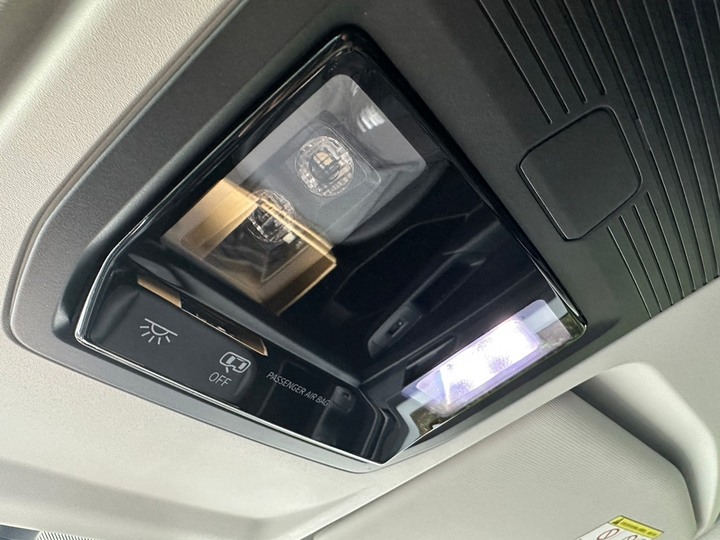 新貨車開箱 Caddy Cargo 六速手排後雙開門~爽