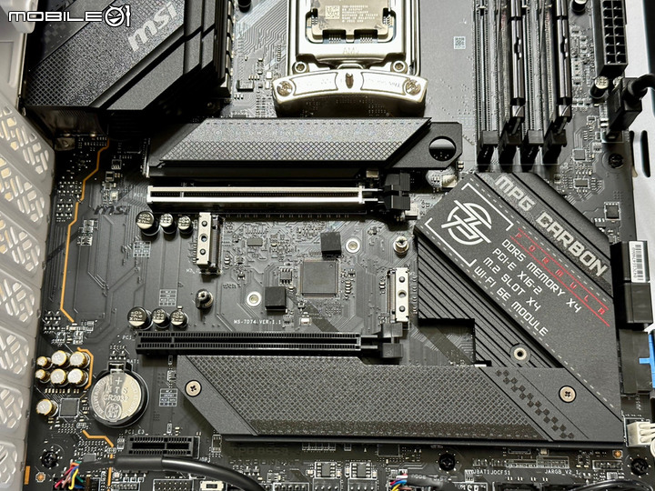 [心得]十年一換 AMD 7950X與MSI B650 Carbon