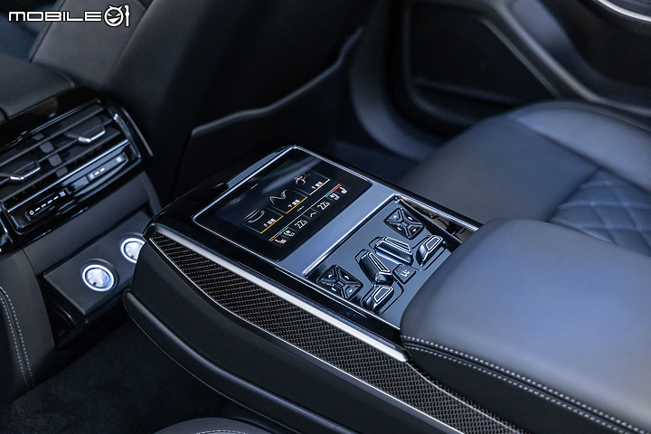 Audi S8試駕 │ 四環當前的燃油之巔,舒適為本的性能旗艦!