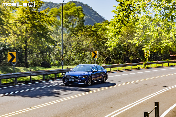 Audi S8試駕 │ 四環當前的燃油之巔,舒適為本的性能旗艦!