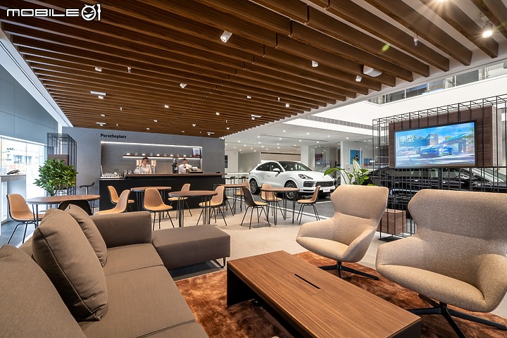 【採訪】台南保時捷中心正式開幕，展間融入Destination Porsche設計概念、911 GT2 RS Clubsport驚喜現身！