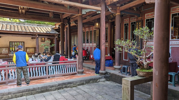 【小惡魔好玩兔U】板橋林家花園 (部分整修中) / 西門町閒逛 / 美福大飯店行政客房住宿 + 彩匯自助晚餐