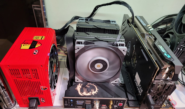 點我看大圖 accuwitt Grand Rigid 850GF ATX3.0金牌850W電源開箱