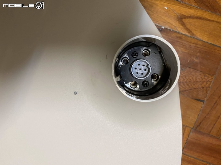 跟著我走映著感動 LG StanbyME 閨蜜機 無線可移式觸控螢幕