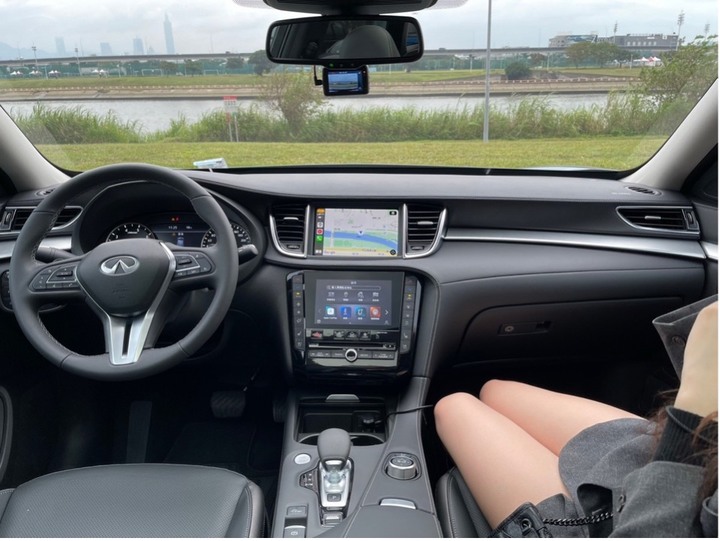 不用等車就是爽~QX50風尚版