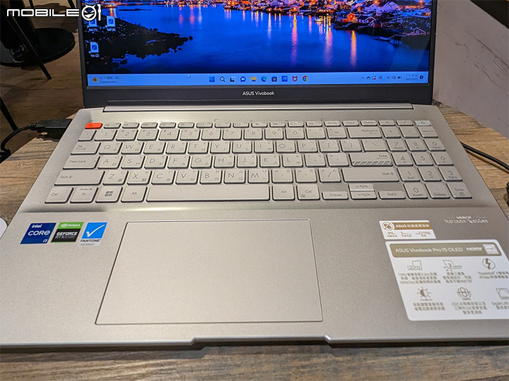 忙裡偷閒之新發的ASUS K6502ZE筆電