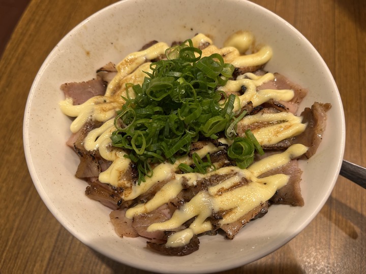 [食記] 千勝軒，台灣台中西區，香濃滑順泡系鹽味豚骨拉麵加白飯