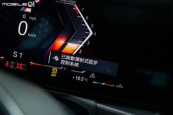 BMW M340i xDrive Touring 小改款試駕|不同以往的新行頭,一如既往的好身手!