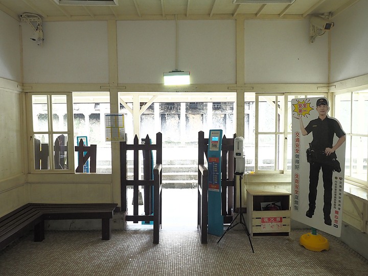 菁桐車站與老街、平溪車站與老街、平溪公園頂歷史建築群、十分車站與天燈鐵道街,及各站間DR1000型柴油客車搭乘紀錄 — 「鐵道旅行•幸福美好111」紀念章戳收集紀錄之平溪支線
