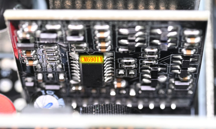 thermaltake TOUGHPOWER GF3 1650W金牌全模組化電源開箱