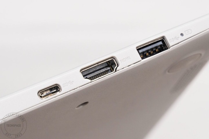ASUS E210 「小輕新」筆電開箱評測:雙核 4GB 記憶體不到 8,000 元能做啥?