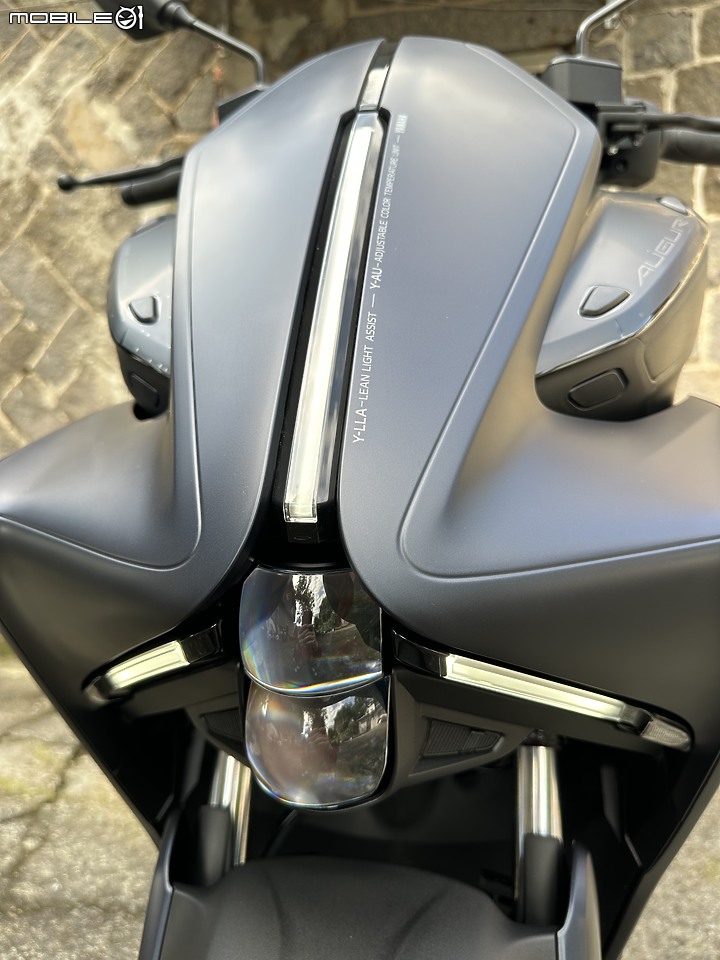 很久沒有換車了，新年換新車YAMAHA Augur 155…..