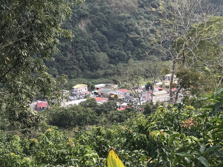 追年跨界環島序曲（一）－－又見桃花源山里