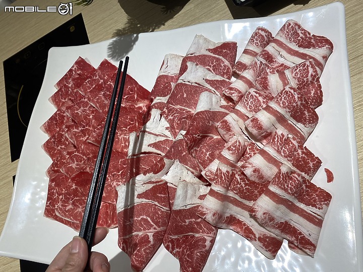 【小惡魔好玩兔U】寒流來襲必吃鍋~用餐超有氣氛的參木鍋物【台北市松山區｜民生東路五段】