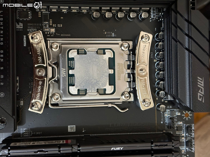 [心得]十年一換 AMD 7950X與MSI B650 Carbon