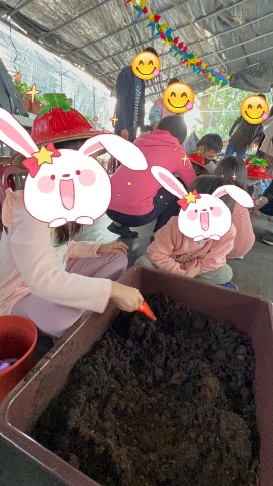 【小惡魔好玩兔U】苗栗大湖吳家高架草莓,把握最後的採收期
