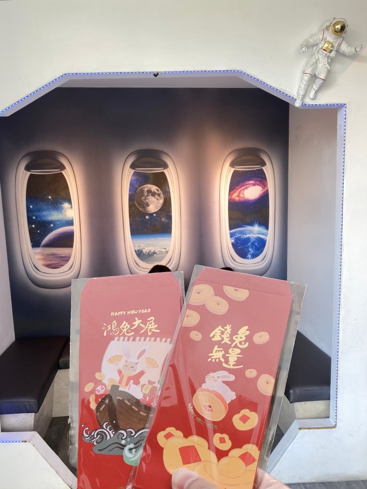 【小惡魔好玩兔U】🐰【食記】靚牛排讓你在太空享受科幻餐點@新竹竹北