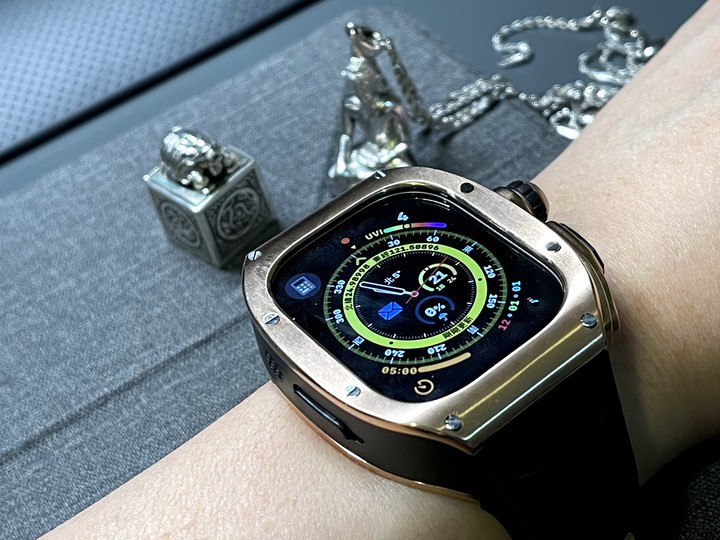 點我看大圖 Apple Watch Ultra 49mm錶殼購買分享+開箱