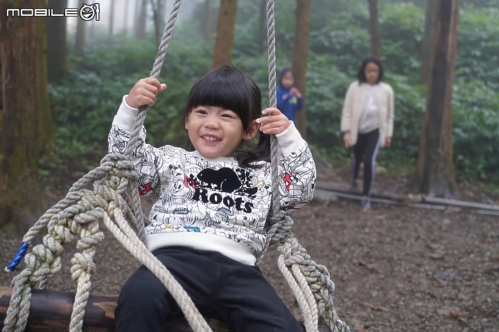 點我看大圖 親子露營|苗栗・杉美:初訪森林系營地,濃霧更添神秘感