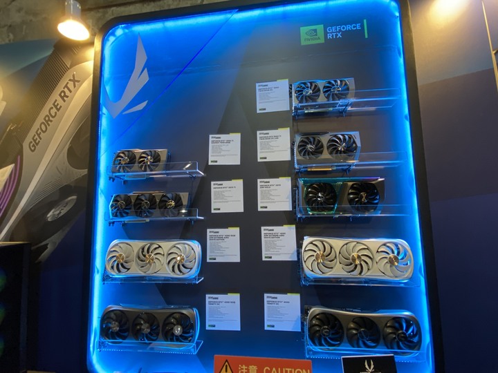 ~寒冬澆不熄的熱情 華山2022Gamforce電競嘉年華 逛展分享 ~