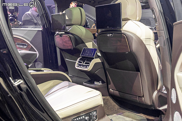 【採訪】Bentley Bentayga EWB 長軸旗艦 1380 萬元起正式登場,另提供 1550 萬元之「Azure」車型!