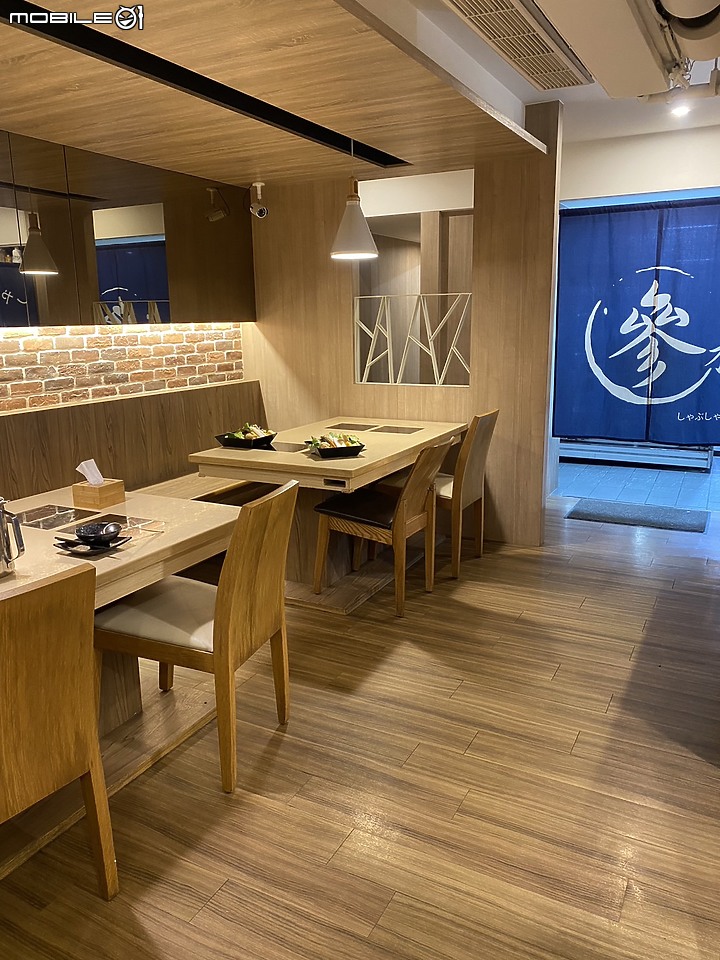 【小惡魔好玩兔U】寒流來襲必吃鍋~用餐超有氣氛的參木鍋物【台北市松山區｜民生東路五段】