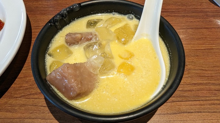 【小惡魔好玩兔U】初三走春 - 廚窗港點士林官邸店 / 雙溪公園 / 大直美麗華百樂園巧遇糖果魔法森林巨無霸氣墊遊樂場